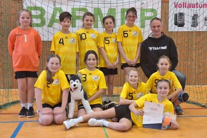 Die Mädchen der Grundschule Neustädter Bucht gewannen das Kreisfinale und nehmen nun am 5. März an der Bezirksmeisterschaft in Rendsburg teil.