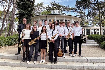 Die OGT-Big Band gestaltet wieder - gemeinsam mit Nils Landgren - das WarmUp-Konzert zur JazzBaltica auf dem Timmendorfer Platz.