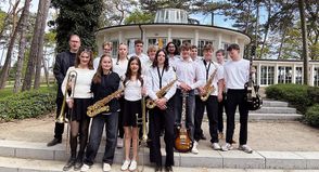 Die OGT-Big Band gestaltet wieder - gemeinsam mit Nils Landgren - das WarmUp-Konzert zur JazzBaltica auf dem Timmendorfer Platz.