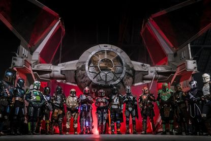 Auch die Raumschiffe und Fahrzeuge der Rebellen und des Imperiums, mit denen Gut gegen Böse den Kampf um die Macht austrägt, stehen in einem Hanger in Dassow. Eingefleischte Fans können sie hautnah erleben.