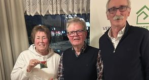 Bernd Heuer (re.) mit dem Ehepaar Martin und Margot Adeberg.