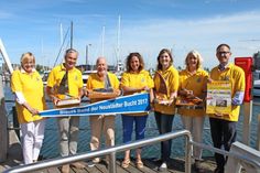 Die Organisatoren (v. lks.) Susanne Bimberg-Nittritz (Gewerbeverein Neustadt), Oliver Seiter (ancora Marina), Bürgervorsteher Sönke Sela (Schirmherr), Nicole Harkämper (Stadtwerke Neustadt), Sonja Zastrow (Tourismus-Agentur Lübecker Bucht) Elke Dippel (ancora Marina) und Philip Ismar (Neustädter Segler-Verein).