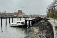 Die Boote am Neustädter Hafen fielen teilweise trocken.