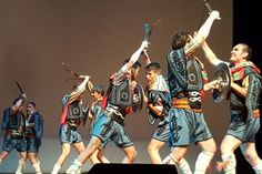 Die kulturelle Pflege der Volkstänze steht im Vordergrund der rund 60 Mitglieder des Vereins, dessen Tänzer meist jahrelange Erfahrungen auf internationalen Festivals sammeln konnten.
