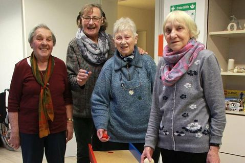 Treffen sich zum Klönen, Spielen oder einfach zum Beisammensein im Ankerplatz: Edith Ott, Helga Morr, Gudrun Lemnitzer und Marlene Both (v. lks.).
