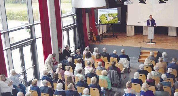 Wenn die Gemeinde Ratekau zu ihrem Gemeindeempfang einlädt und Thomas Keller Rückschau hält und über künftige Vorhaben berichtet, ist der Saal wie im letzten Jahr sicherlich auch diesmal wieder schnell gefüllt.