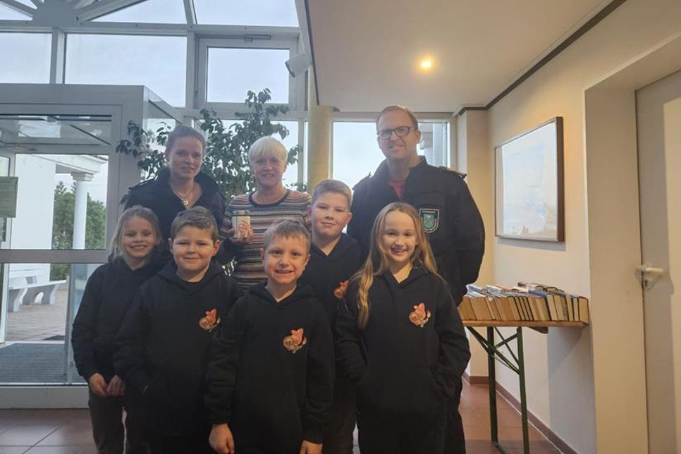 Kurmittelcentrum spendete an die Kinderfeuerwehr