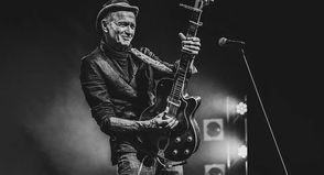 Abi Wallenstein ist eine Legende in der deutschen Blueslandschaft.