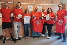 An den roten OTI-Shirts sind die Mitglieder des Orga-Kernteams am Veranstaltungstag schnell zu erkennen, hier Oliver Scheplitz, Sebastian Bertram, Sabine Pitschmann, Martina Scheel, Maren Barnekow-Kalina, Mira Houkes und Niklas Heichert (v. lks.).