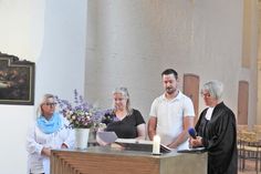 Pastorin Maren Löffelmacher sprach mit Lukas Koldewey („Wirbelwind“), Britta Ehlers (Martin-Luther-Kita) und Christiane Hoyer („Schatzkiste“, v.li.) die Fürbitte.