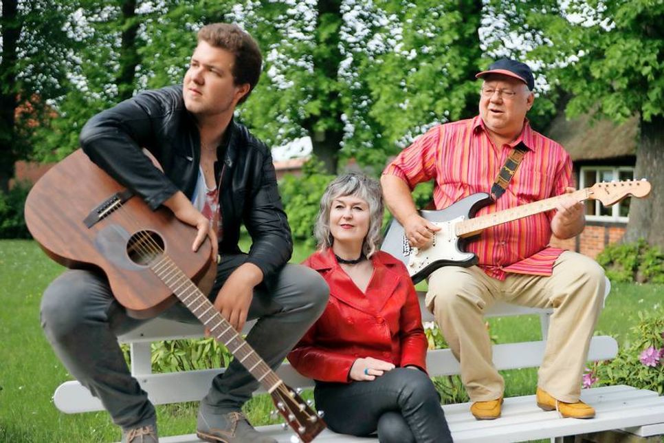 Das Trio „Gesine &amp; Friends“ gibt auch in diesem Sommer wieder ein Konzert auf Gut Görtz.