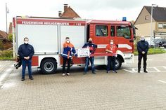 Stephan Bertschat (Jugendwart), Laurin Krielke (Jugendgruppenleiter), Rene Heisler, Stefan Holznagel (beide Vorstand Bayern Supporters Ostholstein), Michael Kahl (Wehrführer)