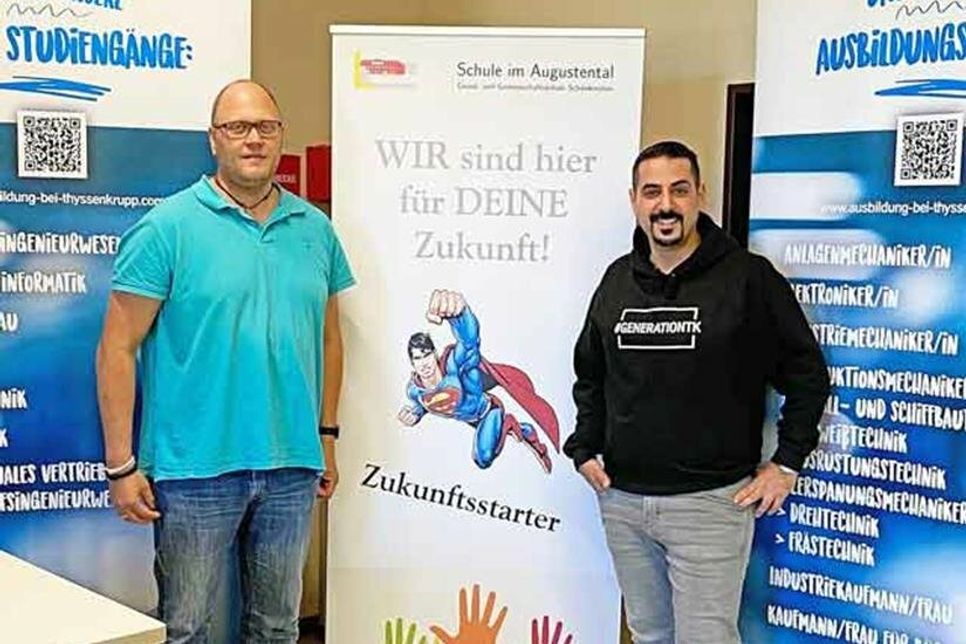 Berufscoach Ingmar Jonsson und links Cem Selvi von Thyssenkrupp Marine System