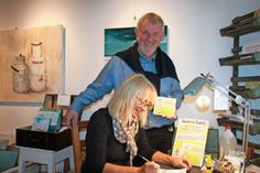 Heinrich Evers mit Elke Grotelüschen, die dem Hörbuch ein Gesicht verlieh.