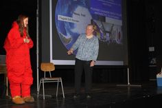 Anhand eines Beispiels verdeutlichte Dr. Gerit Birnbaum, wie nützlich Polarkleidung bei zweistelligen Minusgraden ist.