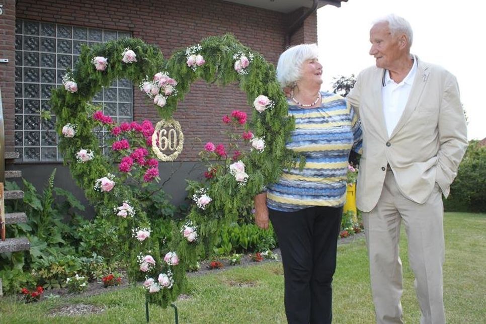Rolf und Lilli Schröder feierten das Fest der Diamantenen Hochzeit.