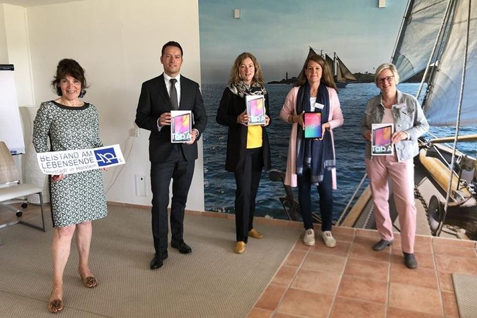 Margret Berner, Klaus Lademann, Dagmar Andersen, Stephanie Kahl und Ute-Maria Bleicker freuten sich gemeinsam über die Unterstützung.