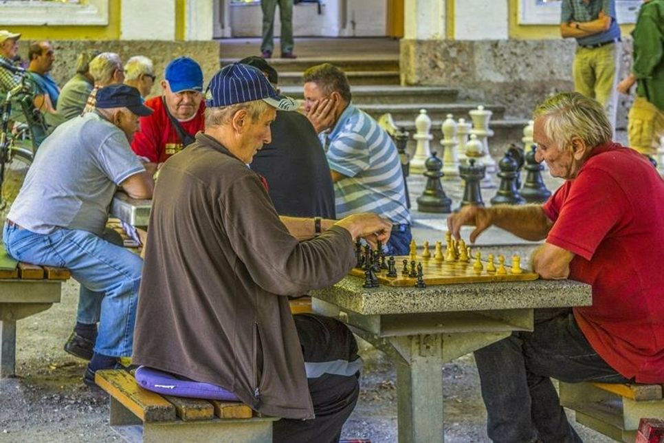 Ob Schach oder Computerspiele, sie stellen das perfekte Gehirntraining dar.