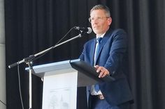 Ratekaus Bürgermeister Thomas Keller blickt auf das zurückliegende Jahr seit dem letzten Gemeindeempfang zurück und informiert über künftige Aufgaben und Vorhaben.