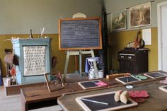 Wie schon in den Vorjahren kann auch am 18. Mai zum Museums-Café im Dorf- und Schulmuseum Schönwalde in den alten Schulbänken oder dem gemütlichen Sofa Platz genommen und hausgemachte Kuchen und Torten genossen werden.