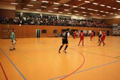 Die Spielzeit beträgt in der Gruppenphase 14 Minuten, ab dem Halbfinale 2 mal 10 Minuten.