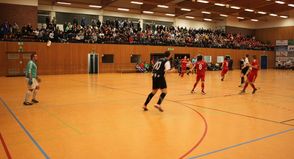 Die Spielzeit beträgt in der Gruppenphase 14 Minuten, ab dem Halbfinale 2 mal 10 Minuten.