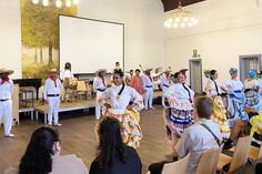 Die Tanzgruppe aus Kolumbien beeindruckte mit temperamentvollen Rhythmen und traditionellen Gewändern. (Foto: Ameos)