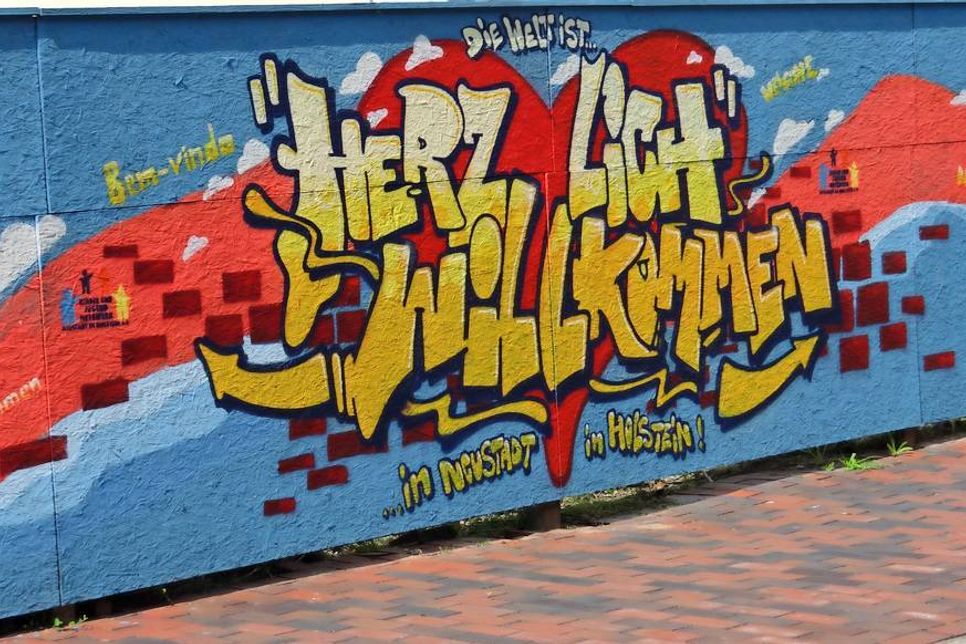 „Herzlich willkommen“ in der Brückstraße  und in Neustadt.