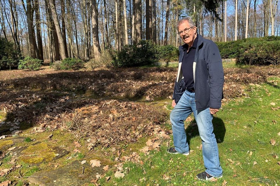 Helmut Kurth setzt sich seit vielen Jahren für den Friedhof ein.