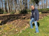 Helmut Kurth setzt sich seit vielen Jahren für den Friedhof ein.