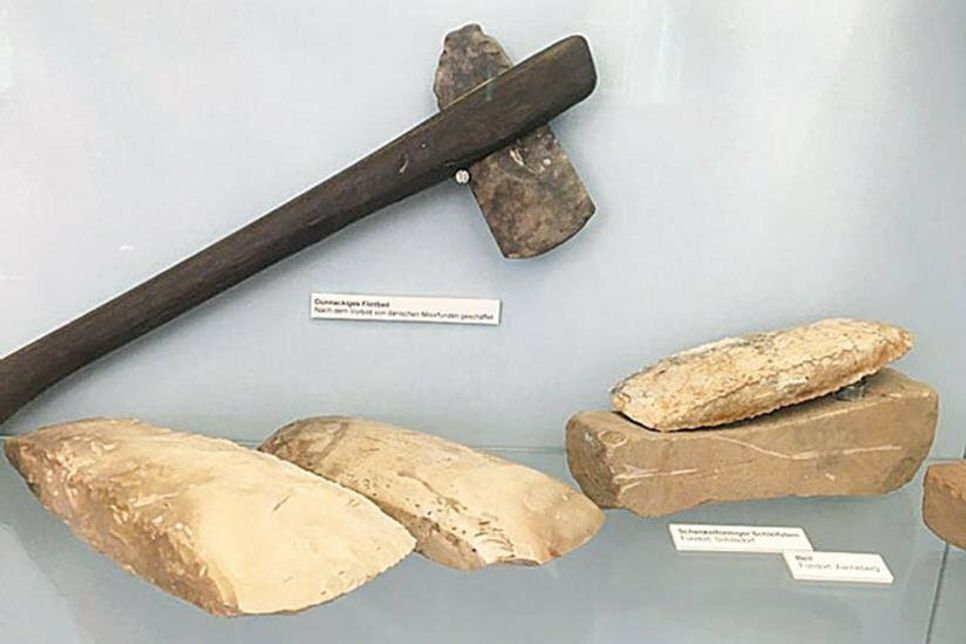 Diese Flinsteinbeile sind Funde aus Kühren bei Preetz.