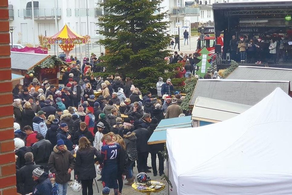 Der 17. Adventsmarkt vor und im Bürgerhaus bietet wieder einiges für jung und alt.
