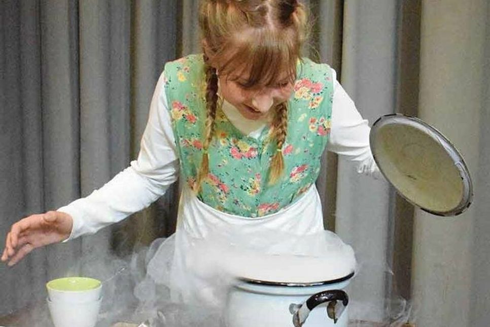 Die „Märchenzeit“ ist wieder ein spannendes Theaterstück der Jugendbühne, zum Mitfiebern und Mitmachen