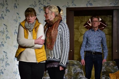 „Dat kole Grusen“ in der Kulturscheune Süsel.