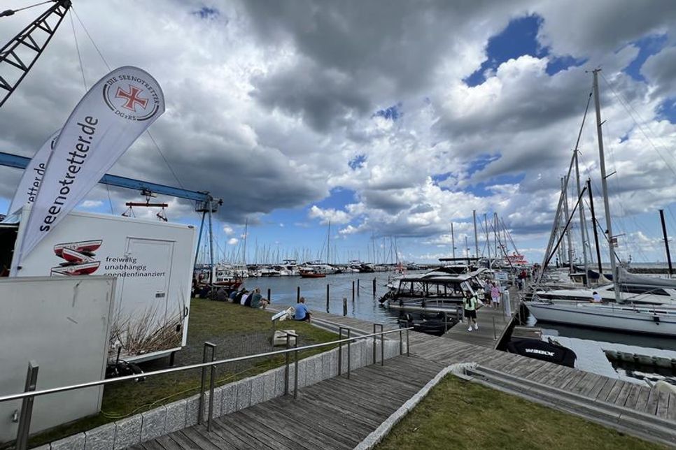 Die DGzRS ist im Yachthafen Grömitz stationiert.