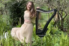 Annelena Storch - Ihre warme, sehr weiche Stimme voll emotionaler Tiefe und klarem Strahlen geht den Zuhörern zu Herzen.