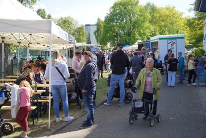 Den ganzen Tag über herrschte auf dem Sportplatz reger Trubel.
