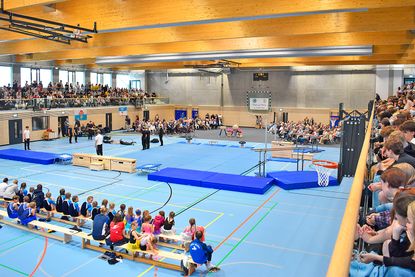 Volle Ränge und tolle Atmosphäre in der neuen Sporthalle anlässlich der großen Eröffnungsgala.