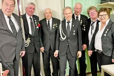 Geehrte Mitglieder: v.l. Reimer Hutzfeld, Detlef Krause, Jürgen Voß, Jochen Krugel, Heinz Braun, Marion Krause, Uta Gerken.