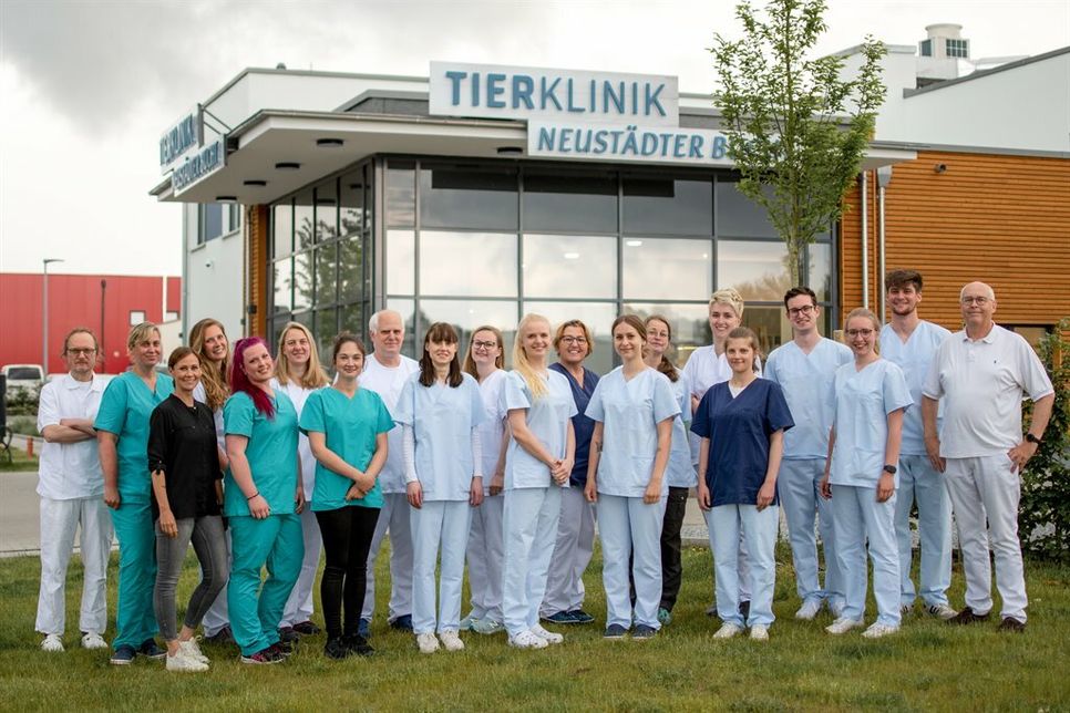Das Team der Tierklinik Neustädter Bucht.