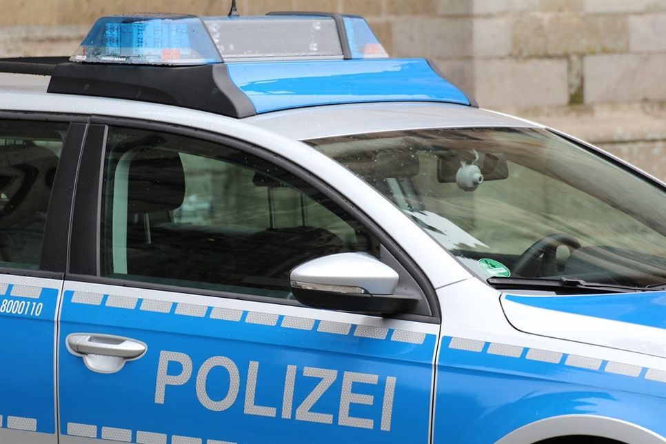 Die Polizei in Neustadt ermittelt hinsichtlich einer Unfallflucht.