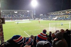 Flutlichtspiele und hoffentlich wieder Fans in Kiel.