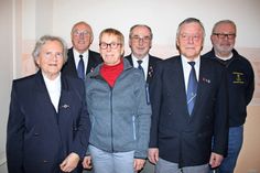 Die Führung der Marinekameradschaft Neustadt mit 2. Schriftführerin Astrid Schäfer, 2. Kassenwart Ernst-August Schade, 1. Schriftführerin Gabriele Will, 1. Vorsitzender Michael Weber, Kassenwart Volker Haensel und Jugendleiter der Modellbaugruppe Werner Klein (v. lks.).