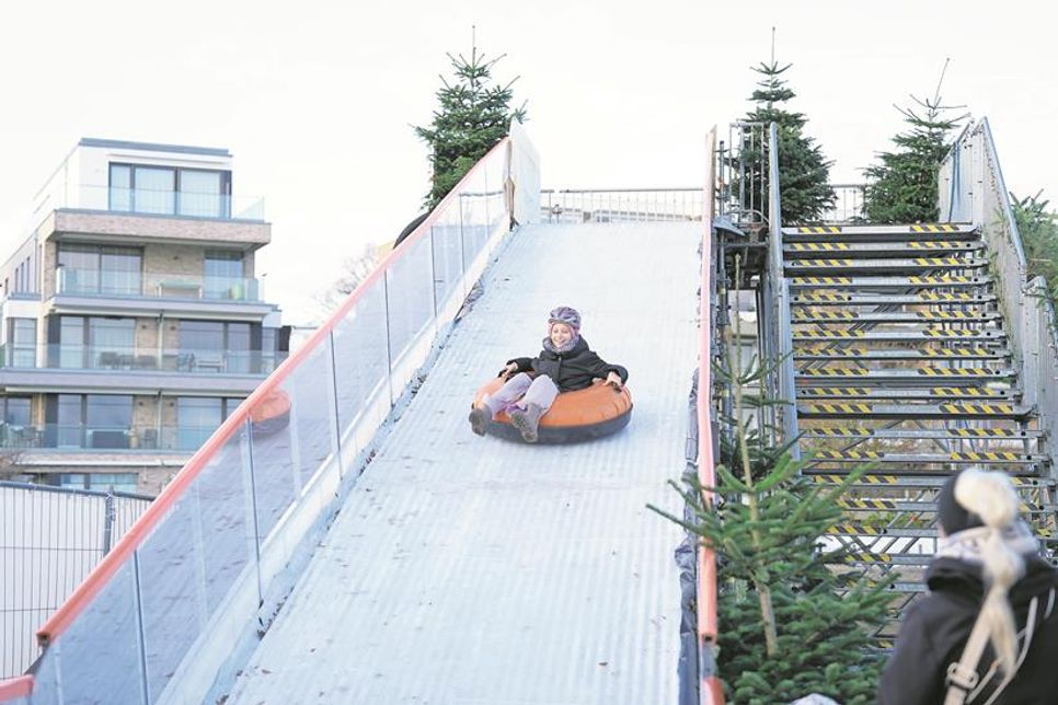 Die Rodelbahn sollte das zusätzliche Highlight für die Grömitzer Eiszeit werden. Jetzt wurde der Abbau der Bahn veranlasst.