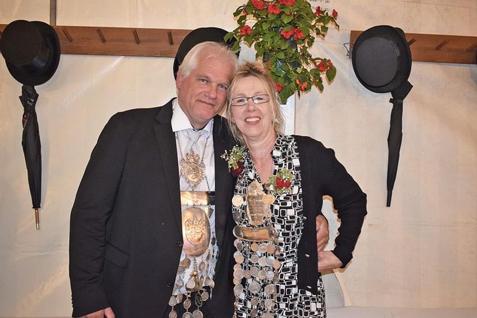 Uwe Seidler und Ehefrau Martina sind die neuen Majestäten der Preetzer Schützengilde.