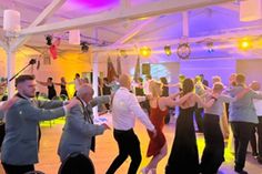 Bei der Polonaise hielt es niemanden auf den Sitzen.