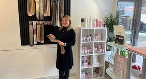 Inhaberin Azam Noshian erweitert ihr Angebot um zertifizierte, professionelle Haarverlängerungen und Haarverdichtungen mit 100 Prozent Echthaar.