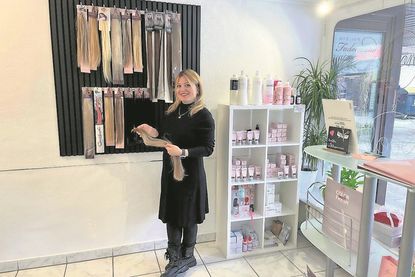 Inhaberin Azam Noshian erweitert ihr Angebot um zertifizierte, professionelle Haarverlängerungen und Haarverdichtungen mit 100 Prozent Echthaar.