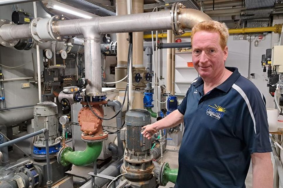 Die überalterte Technik muss komplett ersetzt werden, sagt Arno Kohnke, Meister für Bäderbetriebe.