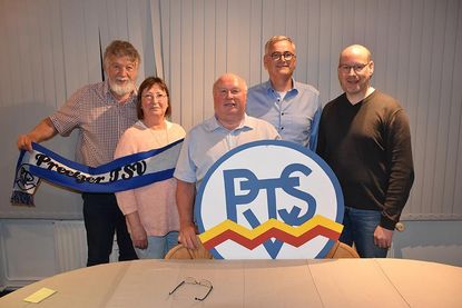 Das neue Präsidium des Traditionsvereins (v.l.): Rolf Möller, Susanne Albert, Olaf Szupryczynski, Sven Erdbrink und Jan Selchow. Auf dem Bild fehlt Jugendleiter Dennis Seidler.